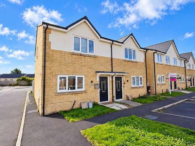 Farm for sale in Bank Top, Bradford