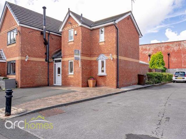 Farm for sale in Lilford, Wigan