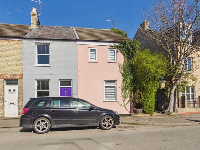 Cottage for sale in Chesterton, Arbury