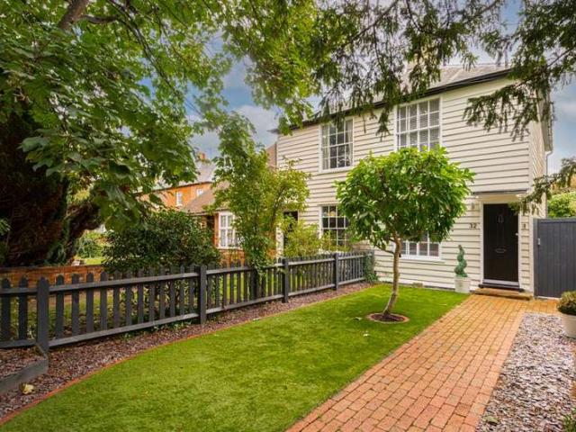 Farm for sale in Epsom, Epsom and Ewell