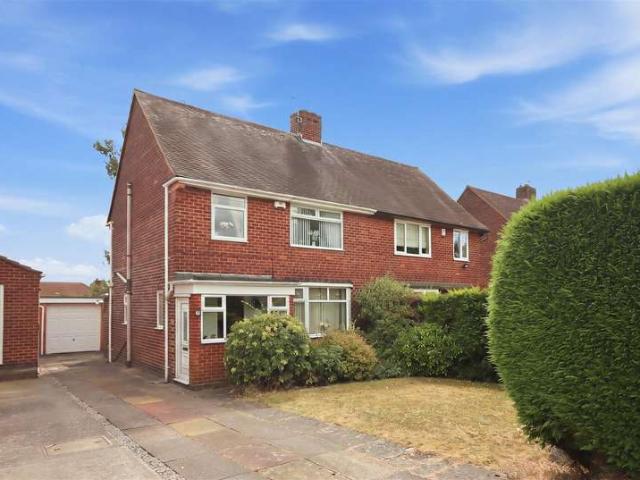 Farm for sale in Loundsley Green, East Midlands