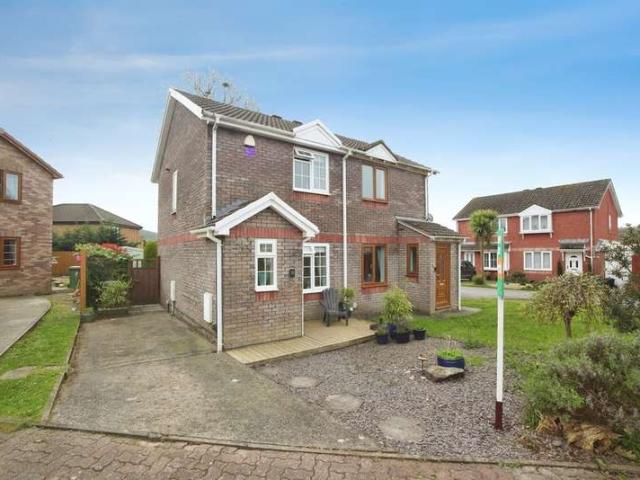 Farm for sale in Llantwit Fardre
