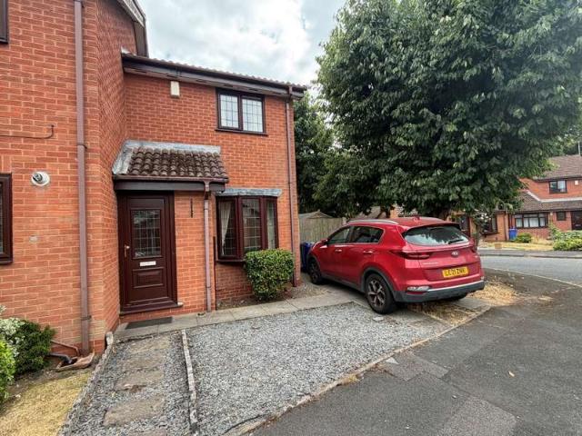 Farm for rent in Gorsty Hill, West Midlands
