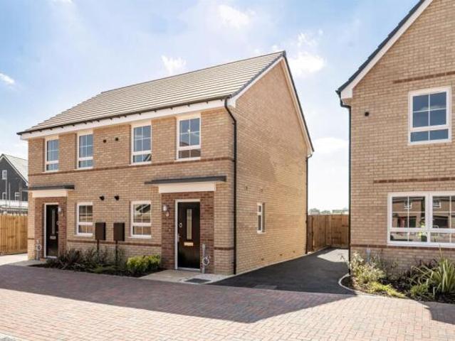 Farm for rent in Hampton Gardens, Peterborough