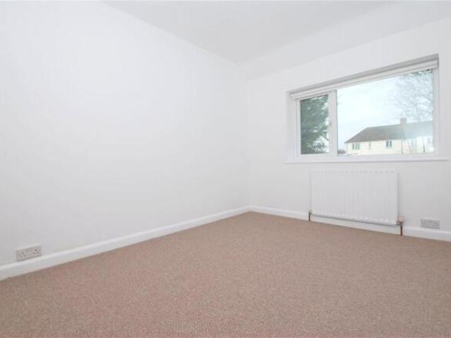 Farm for rent in Fairlands, Guildford