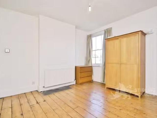House for rent in Merrow, Guildford
