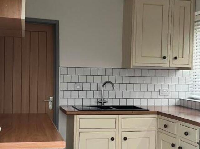 Farm for rent in Dutton, Cheshire