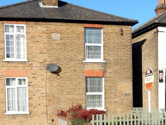 Semi Detached House for rent in Romford