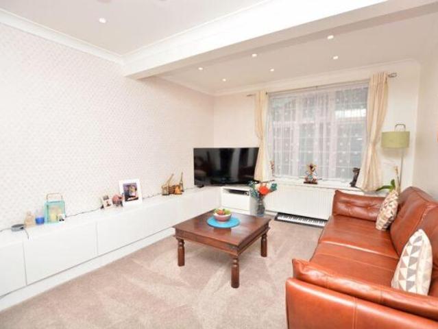 Farm for rent in London Borough of Ealing, Hanwell