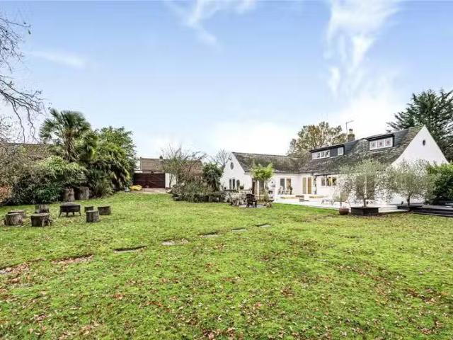 House for rent in Goffs Oak, Broxbourne