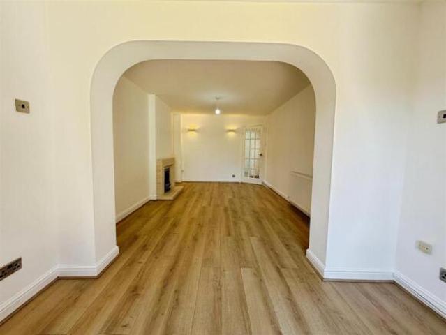 Farm for rent in Sydenham, Green Close