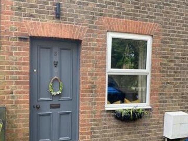 House for rent in Surrey