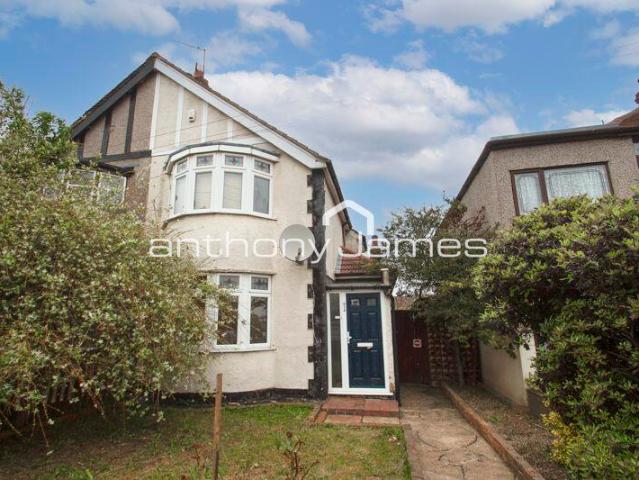 Semi Detached House for rent in Sidcup