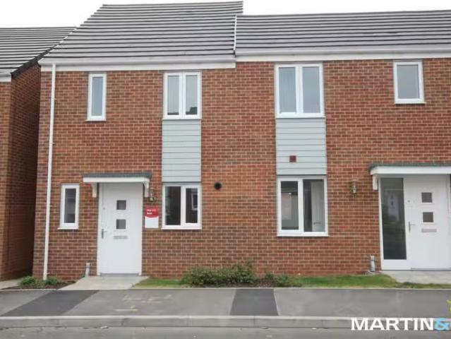 House for rent in Harvills Hawthorn, Hill Top