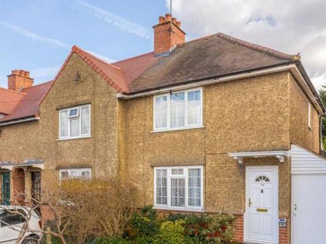 House for rent in Lower Green Esher, Blackhills