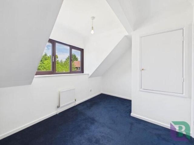 Farm for rent in Monkston Park, Milton Keynes