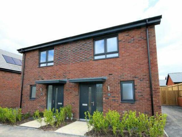 House for rent in Perryfields, West Sussex