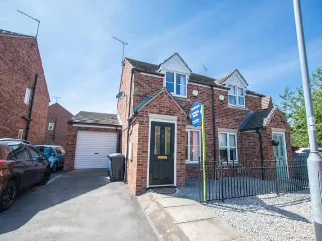 House for rent in Kingston Upon Thames, Greater London