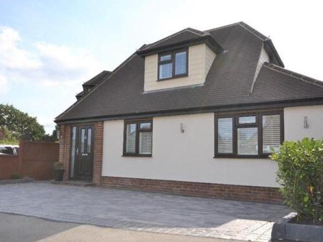 House for rent in Ingatestone and Fryerning, Navestock Side