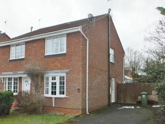 House for rent in Green Close, Warwickshire