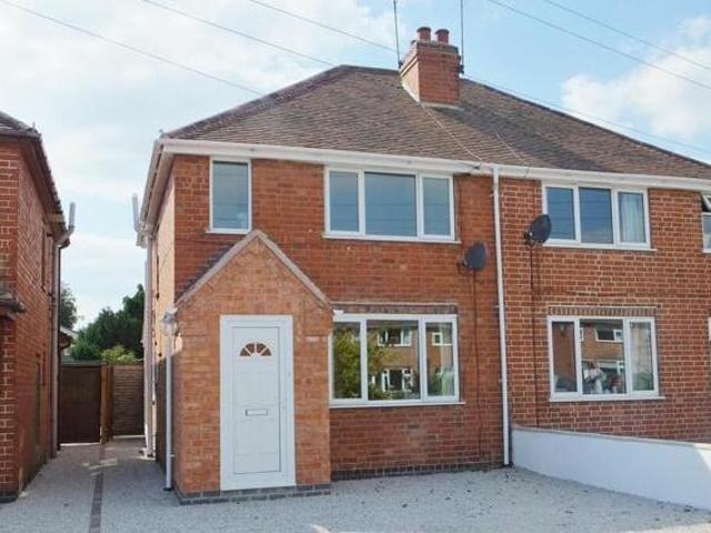 House for rent in Green Close, Warwickshire