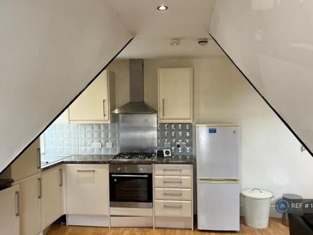 House for rent in Lyons, Greater London