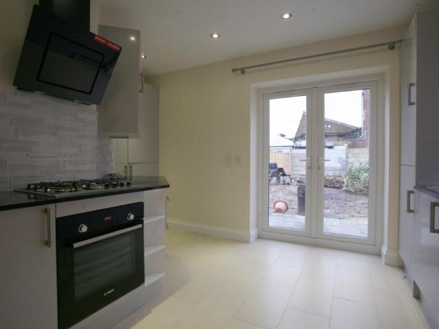 Semi Detached House for rent in Dagenham