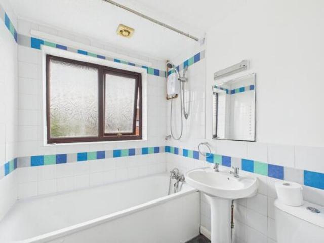Farm for rent in Chaddesden, East Midlands