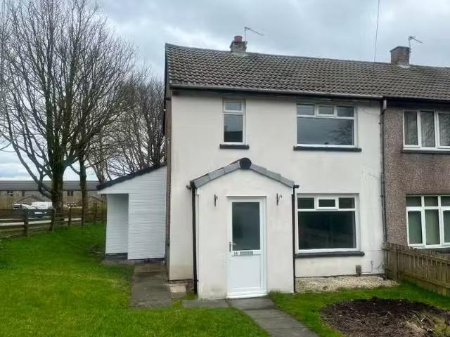 House for rent in Denholme, West Yorkshire