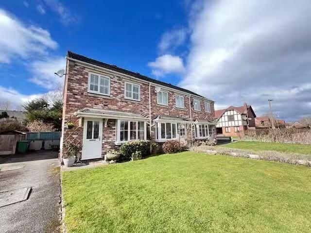 House for rent in Cuddington, Cheshire