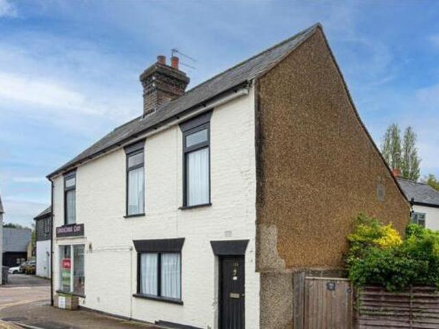 House for rent in Hatching Green, Five Acres