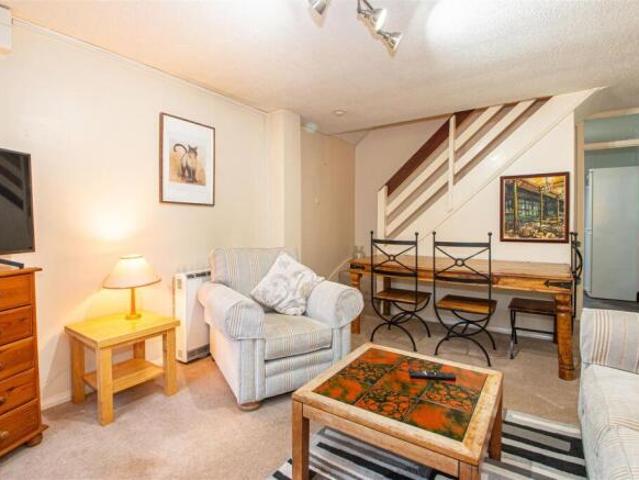 Farm for rent in Coffee Hall, Milton Keynes