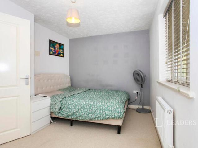 Farm for rent in Hampton Hargate, Peterborough