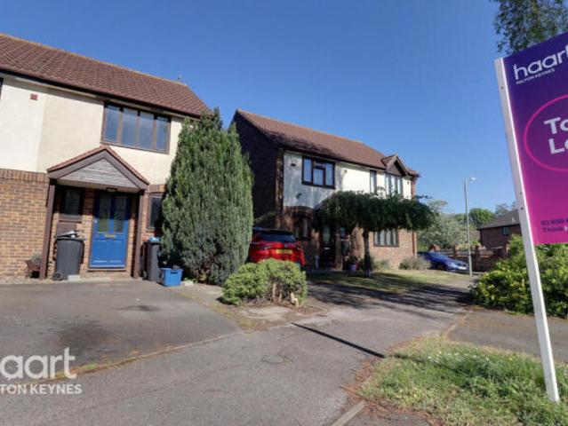 Farm for rent in Poets Estate, Newport Pagnell