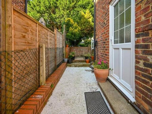 Farm for rent in Guildford, Surrey
