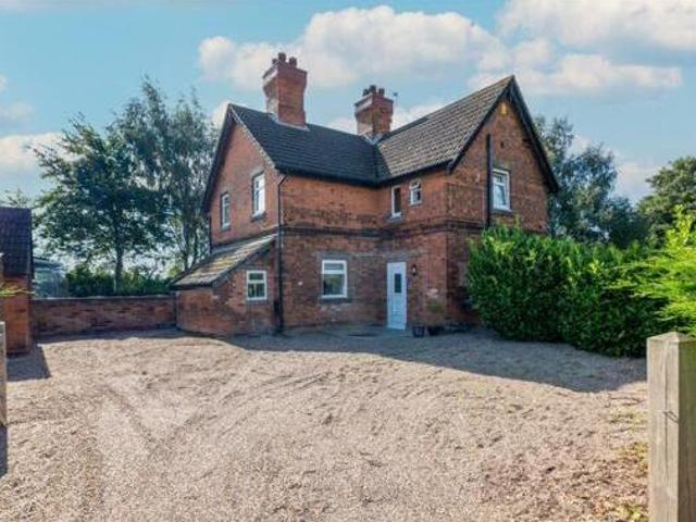House for rent in Lyons, Greater London