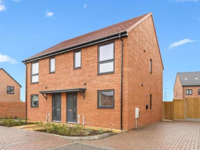 Farm for rent in Monks Orchard, Kent