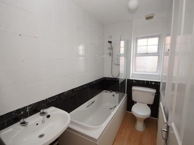 Farm for rent in Pengam Green, Falcon Lodge