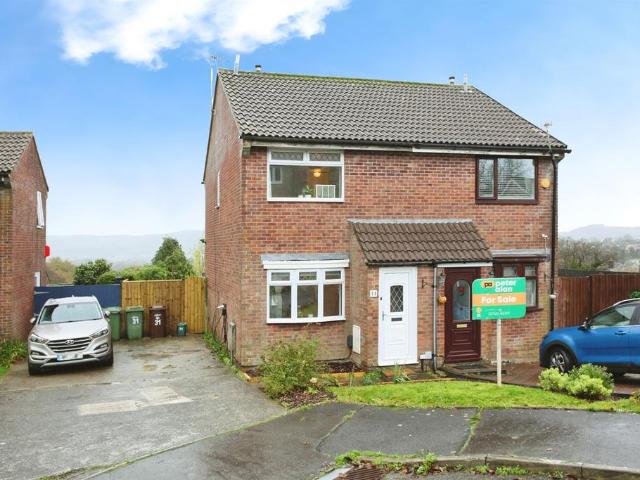 House for sale in Caledfryn, Wales