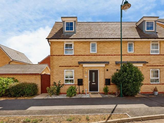 House for sale in Hampton Gardens, Peterborough