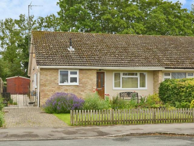 House for sale in Calverton End, Milton Keynes