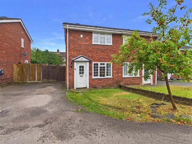 House for sale in Kettlebrook, Staffordshire