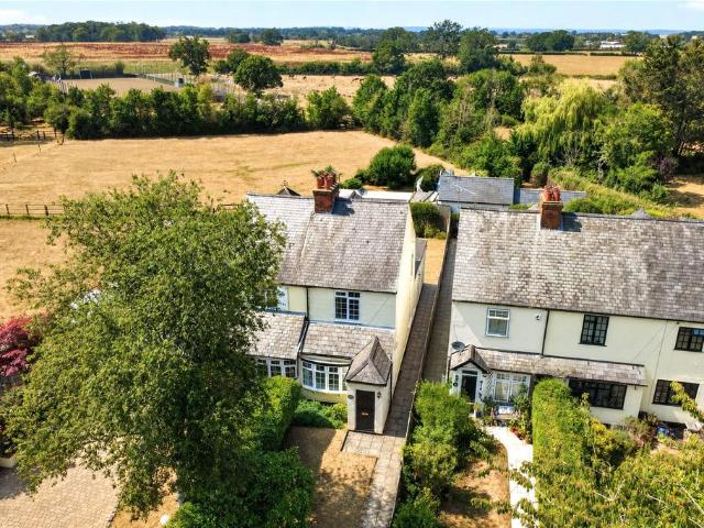 House for sale in Cranbourne, Winkfield