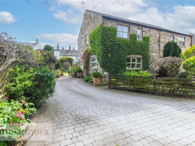 House for sale in Paradise, Lancashire