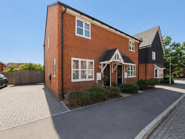 House for sale in Little Sandhurst