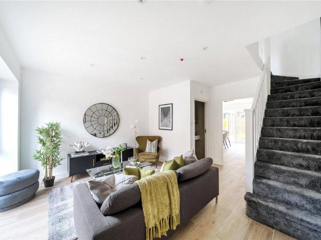 House for sale in Finchley, Greater London