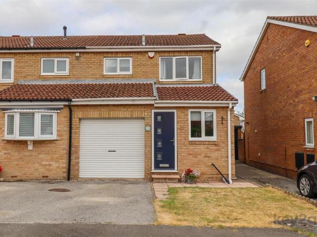 House for sale in Aston cum Aughton, Aughton