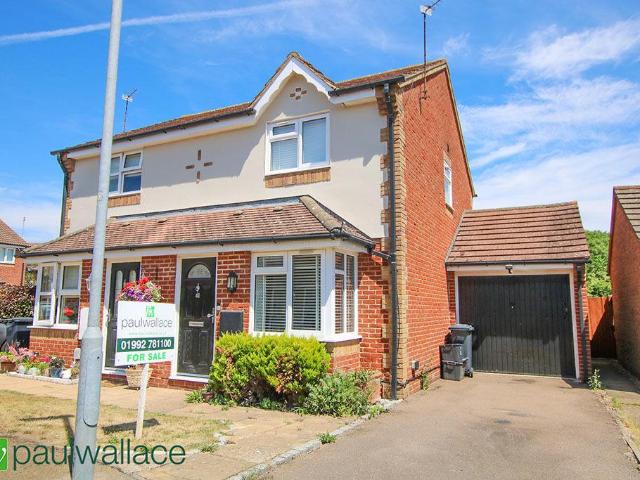 House for sale in Broxbourne, Hertfordshire