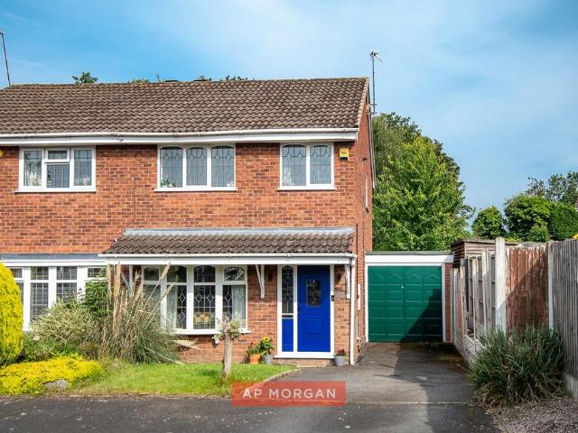 House for sale in Wall Heath, West Midlands