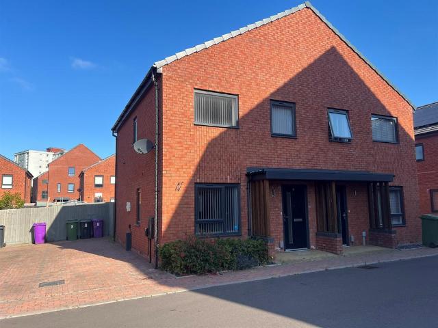 House for sale in Wednesfield, West Midlands